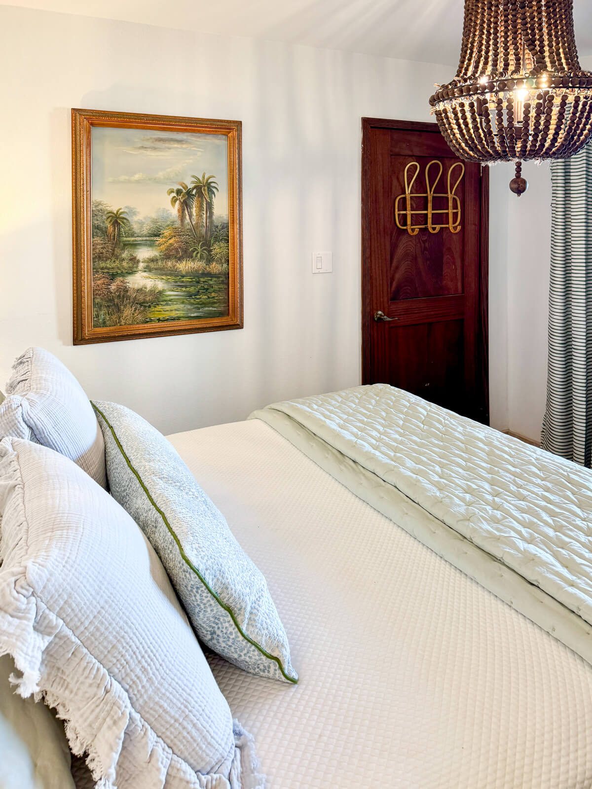 Palm Haven — thoughtful touches and cozy corner